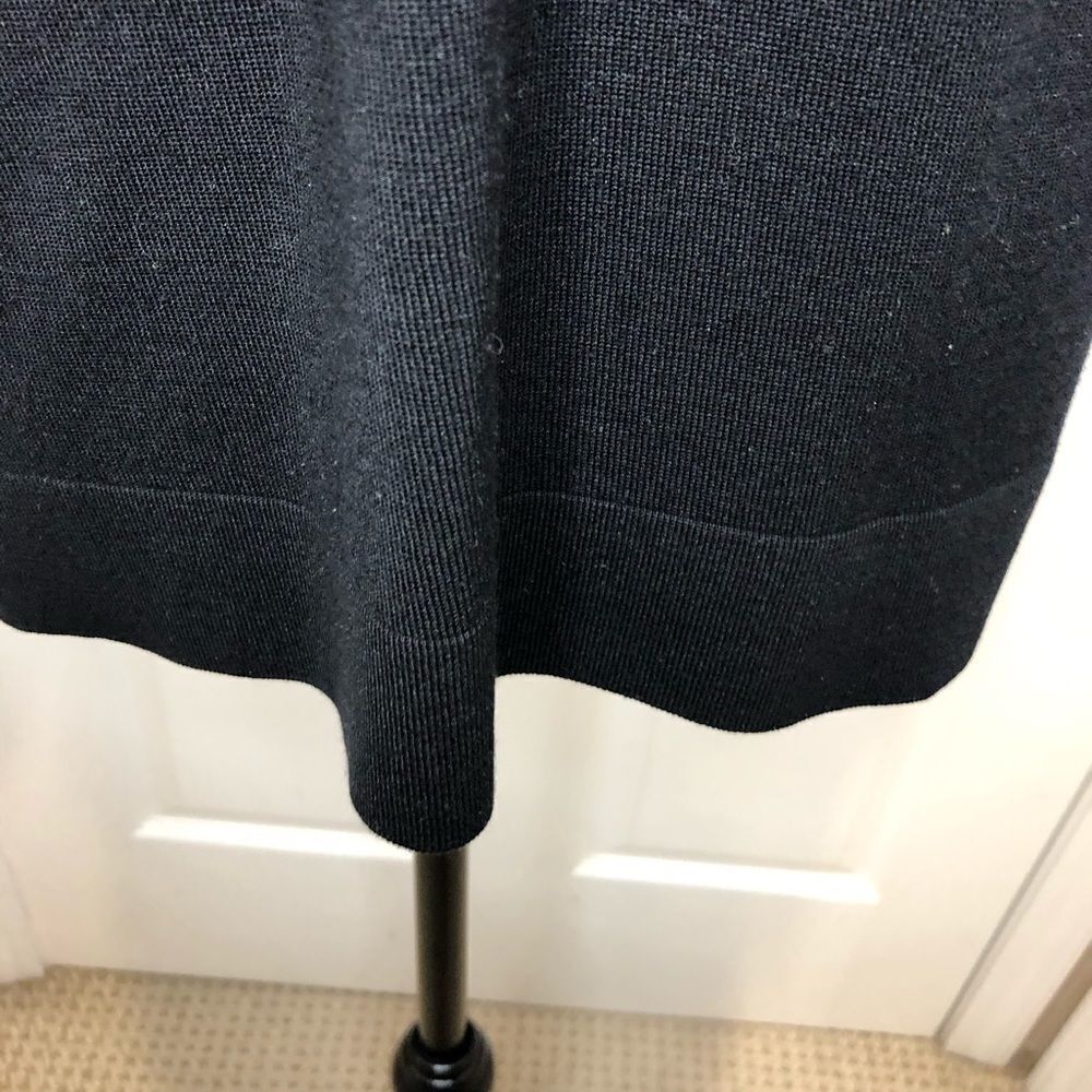 Doncaster black v neck sweater size large - Picture 4 of 8